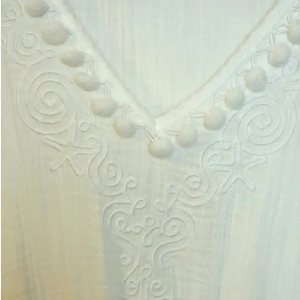Lilly Pulitzer White Amaury Embroidered V-Neck Beach Cover-up
